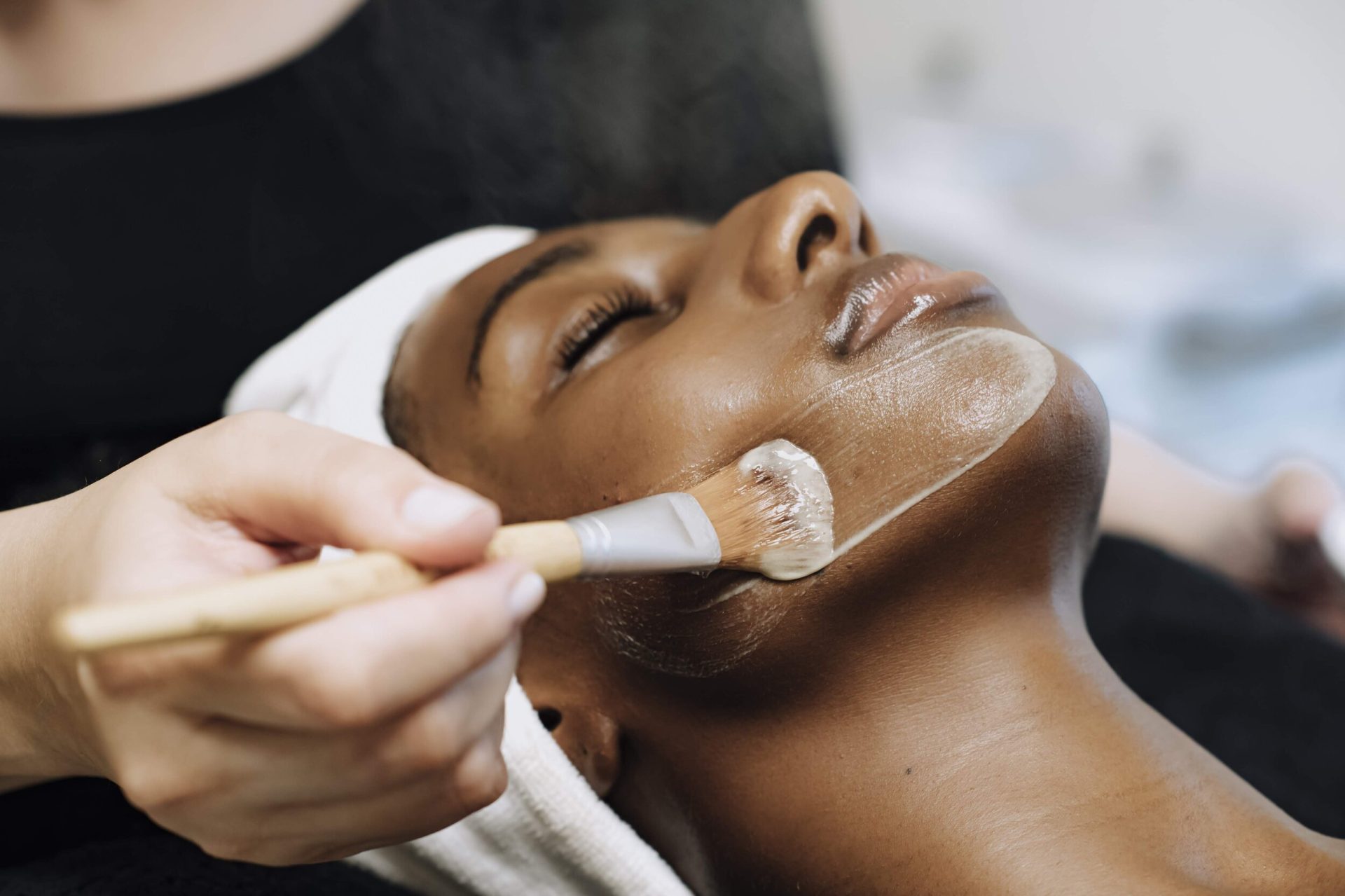 Is it Safe to Receive a Facial During Pregnancy?